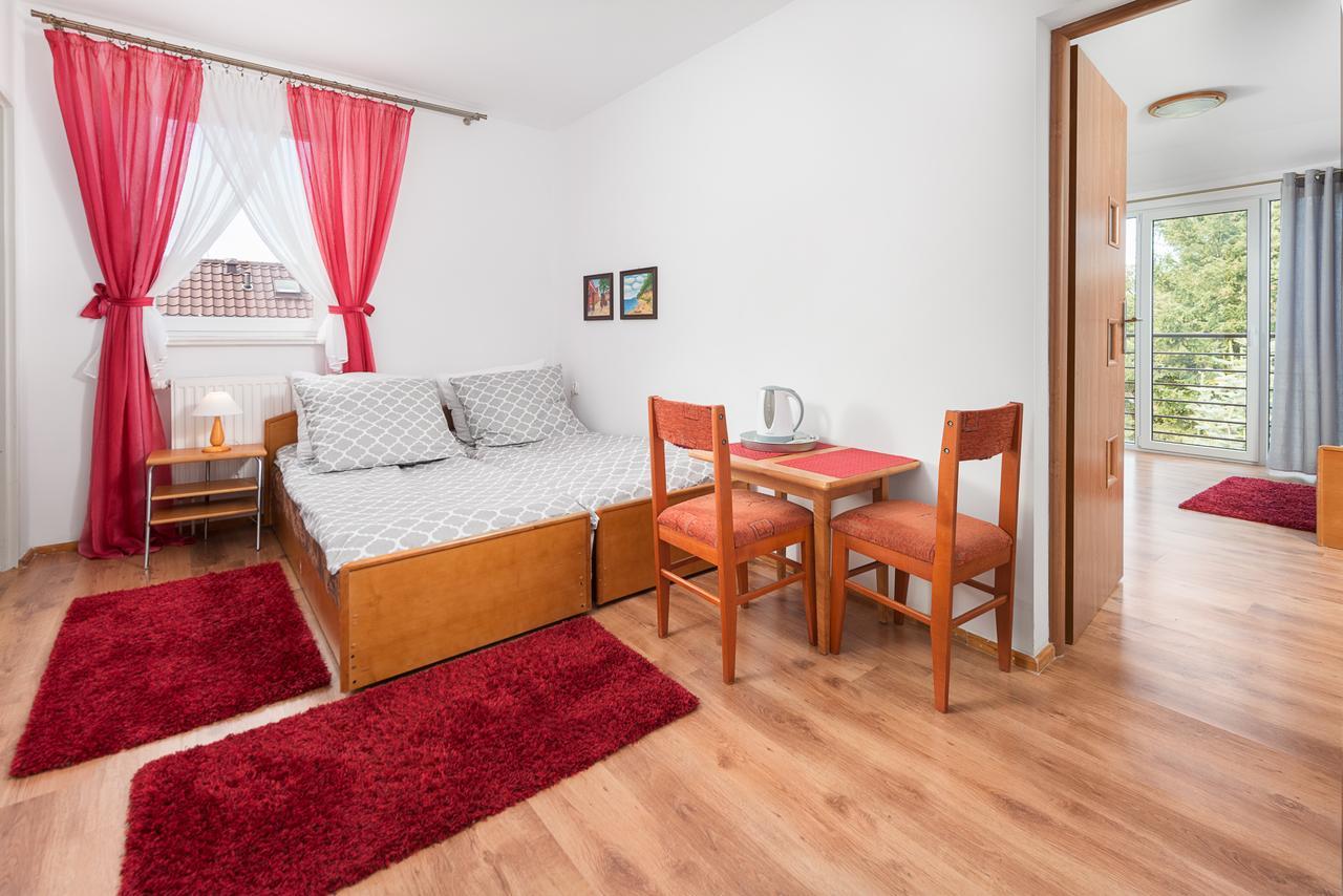 Dom Wypoczynkowy Arka Jastrzębia Góra Exterior foto